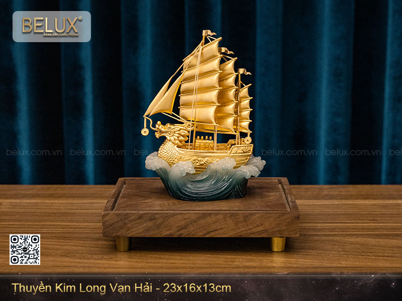 Mô hình thuyền kim long vạn hải dát vàng&nbsp;